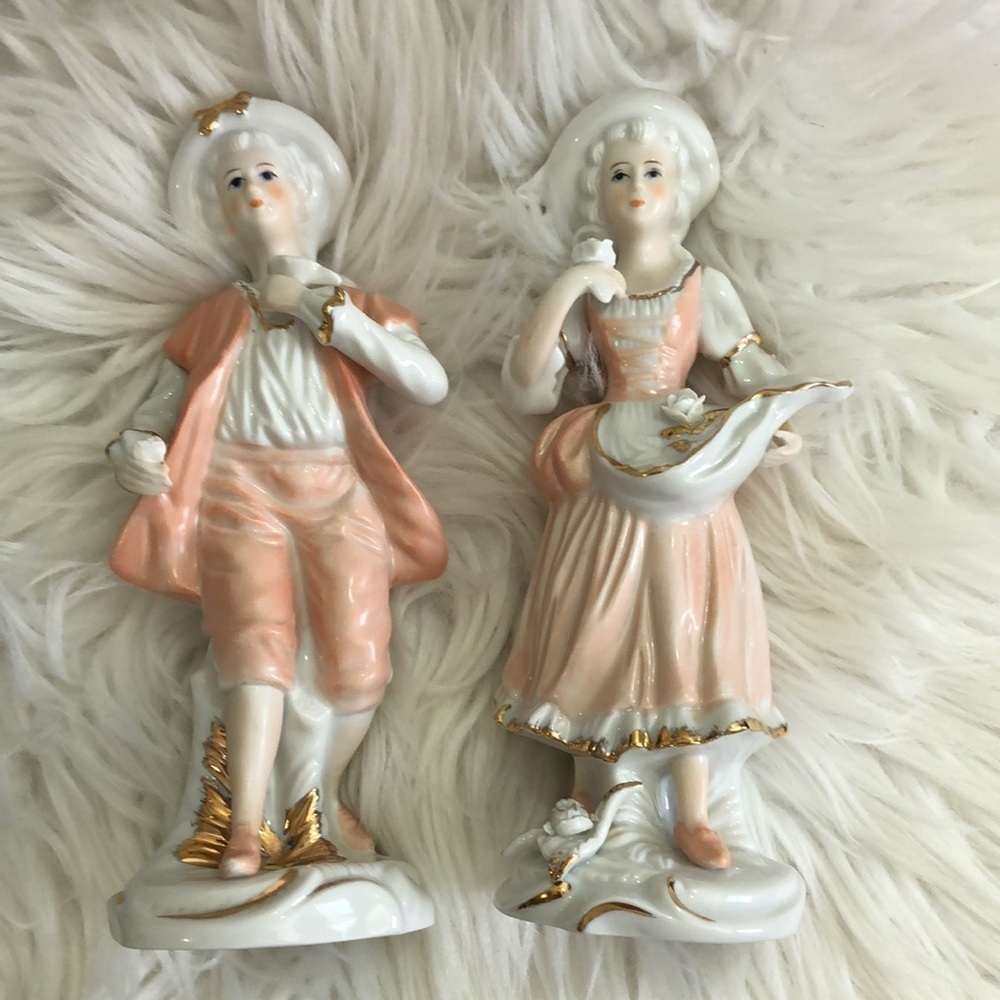 Vintage Giftcraft Korea Peach Elegance Figurines 7” high